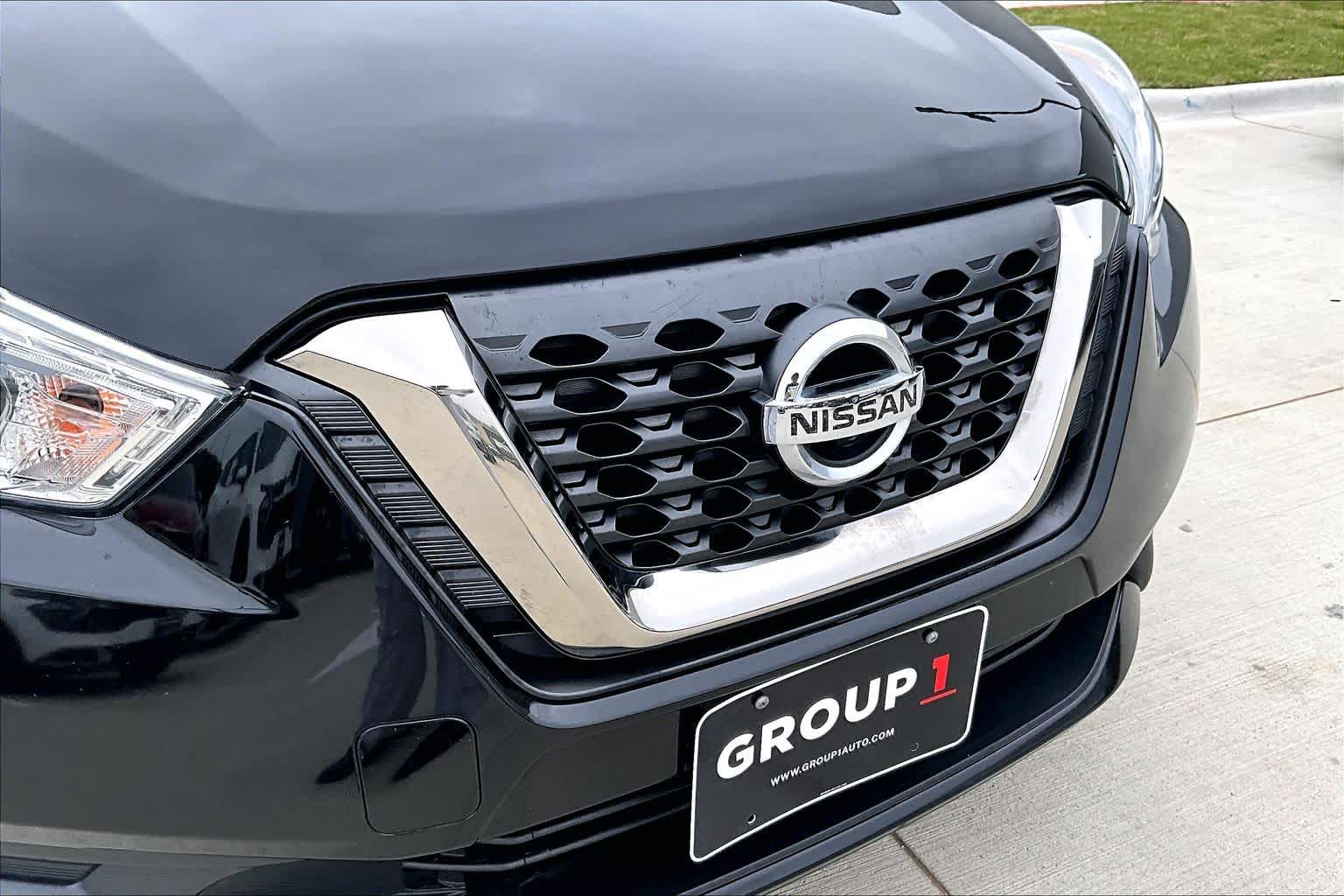 2018 Nissan Kicks SR Super Black at Group 1 Toyota Southwest