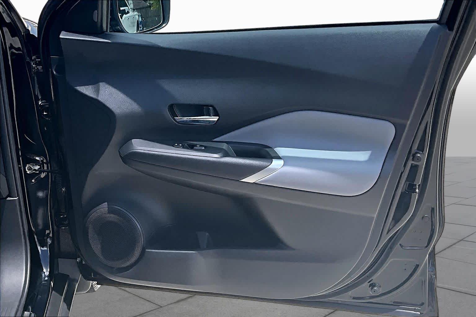 2024 Nissan Kicks SR Super Black at AutoNation Chevrolet Gulf Fwy