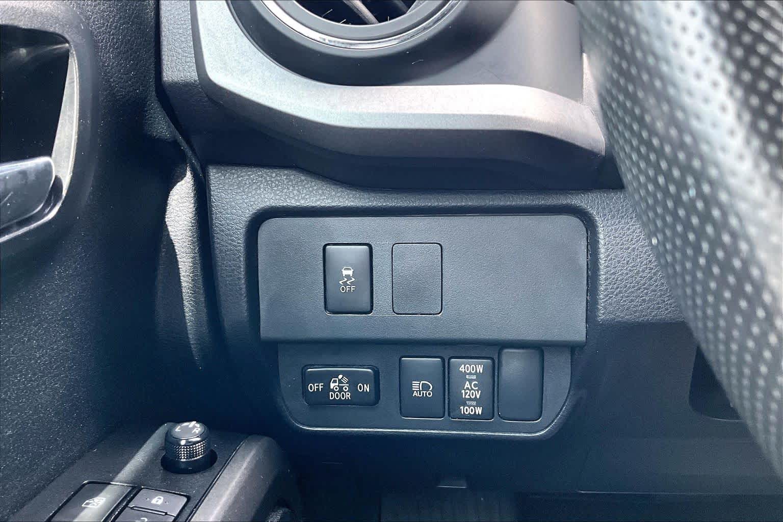 2023 Toyota Tacoma photo 33 of 36