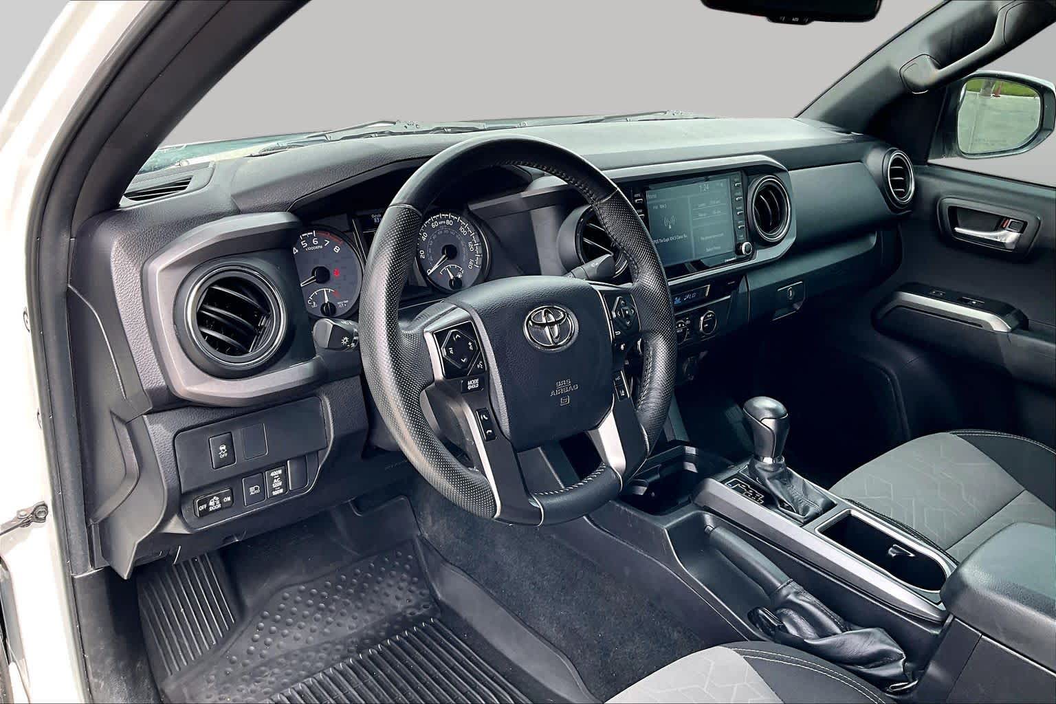 2023 Toyota Tacoma photo 18 of 36