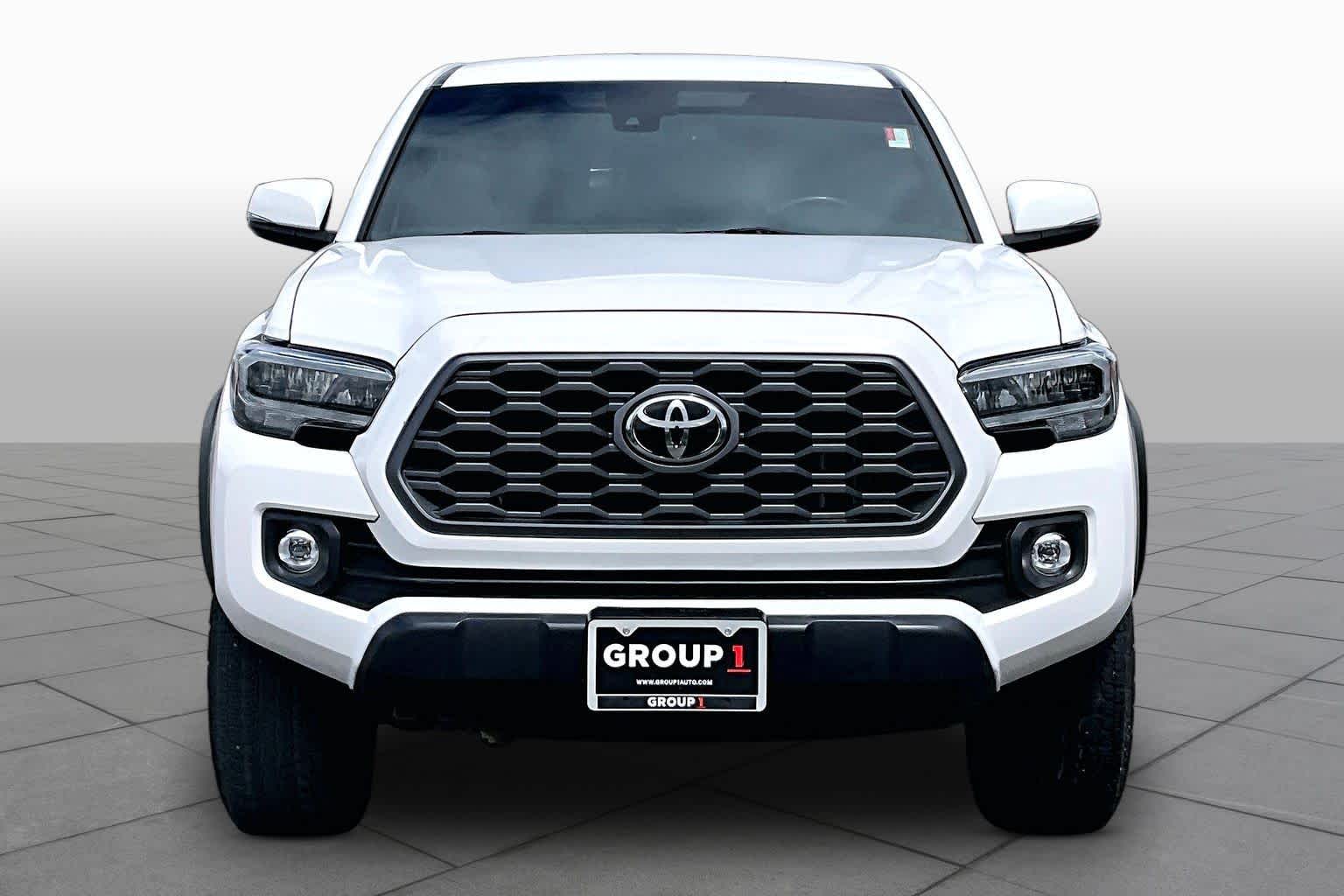 2023 Toyota Tacoma photo 4 of 36