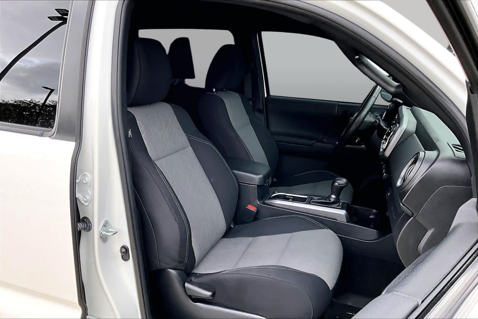 2023 Toyota Tacoma photo 17 of 67