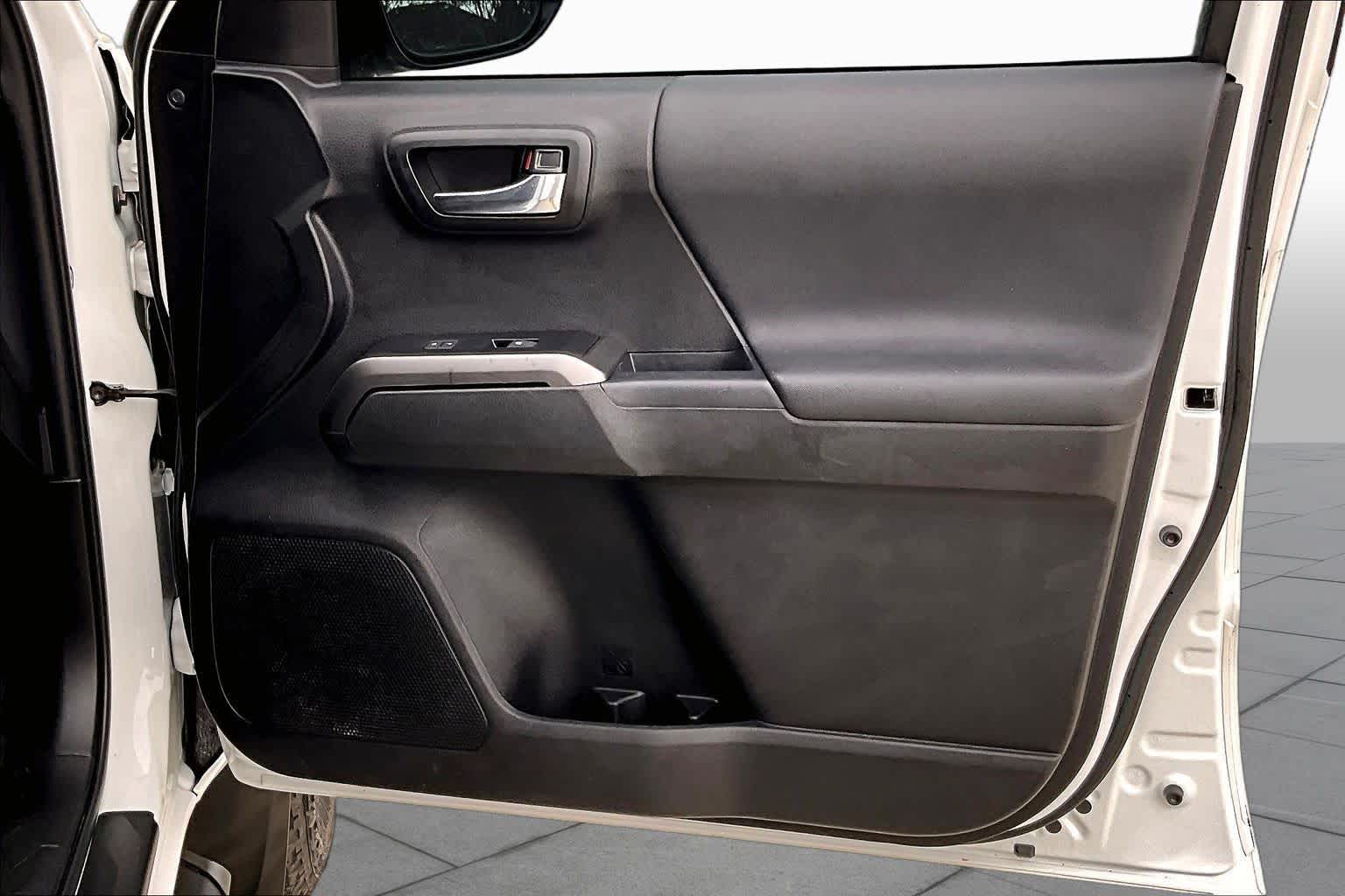 2023 Toyota Tacoma photo 41 of 67