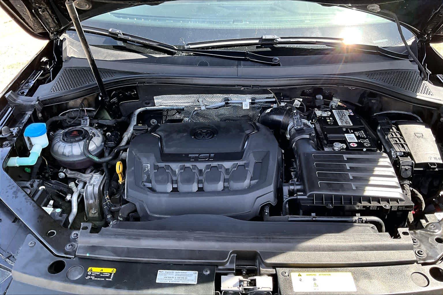 2023 Volkswagen Tiguan SE DEEP BLACK PEARL EFFECT at AutoNation Ford Gulf Fwy