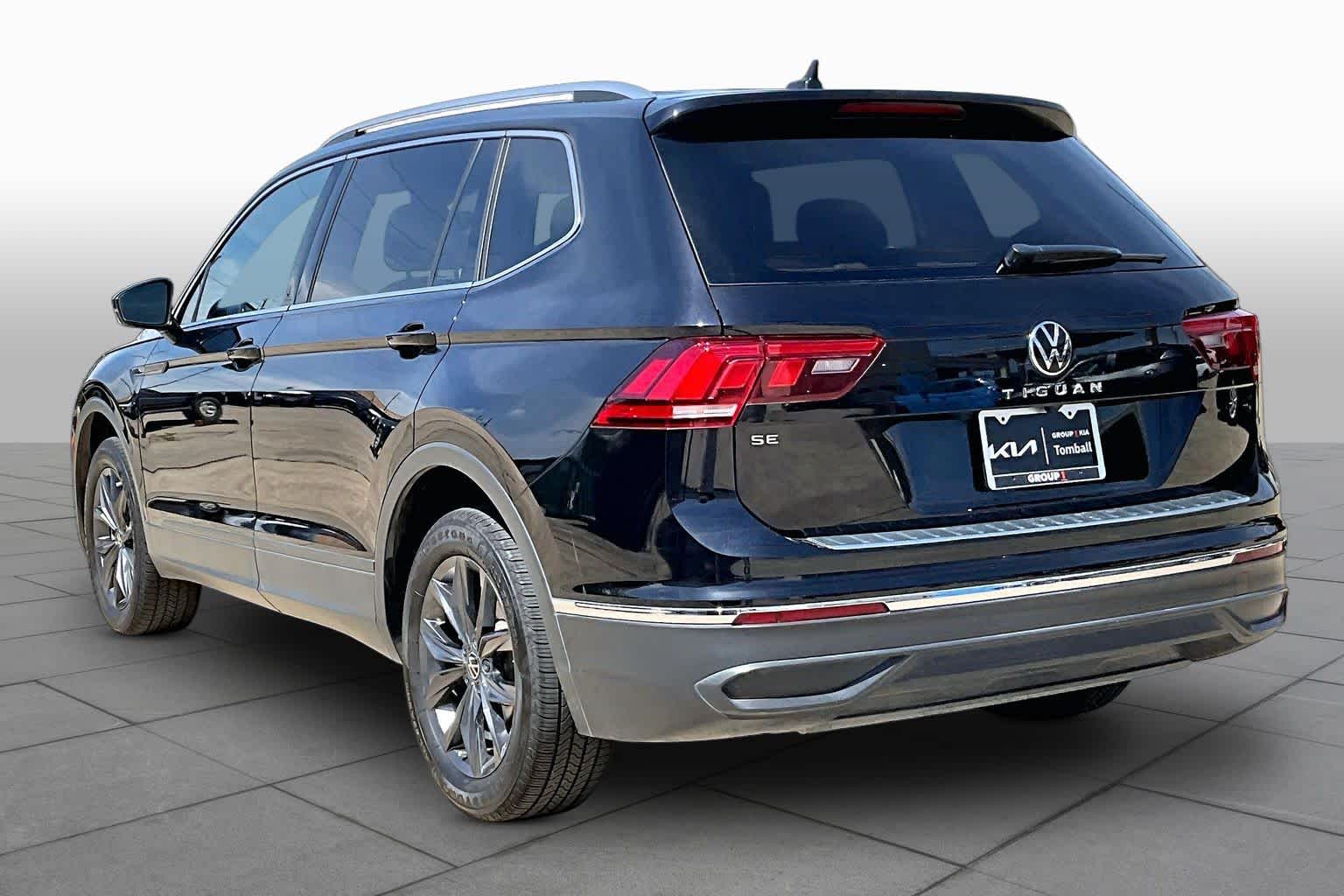 2023 Volkswagen Tiguan SE - 11