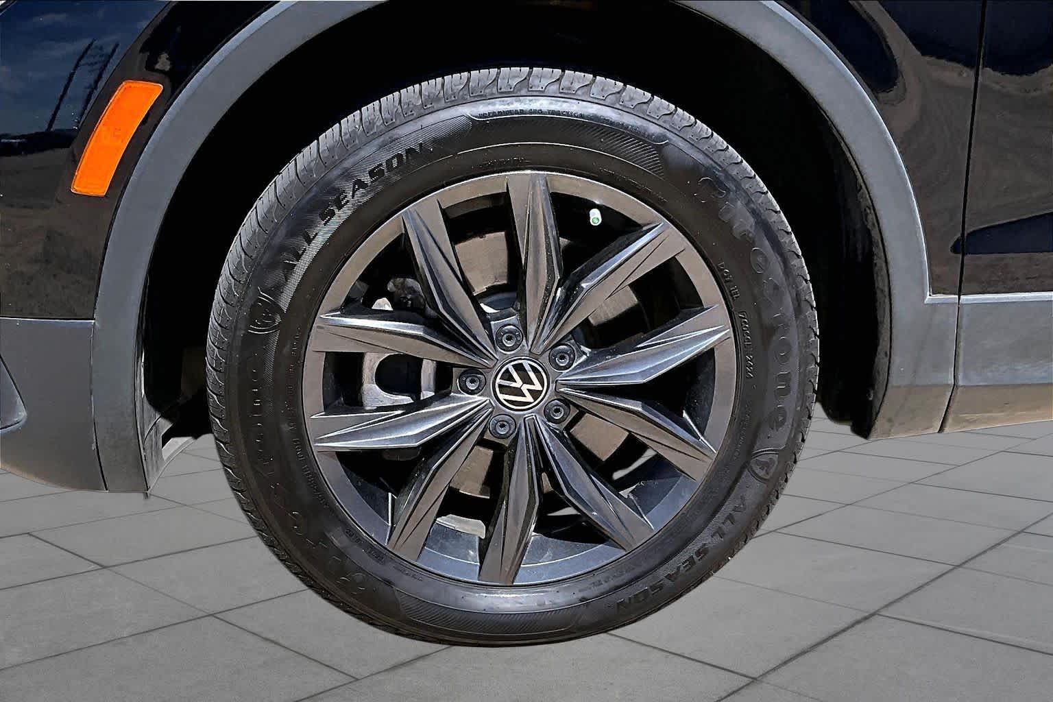 2023 Volkswagen Tiguan SE - 10