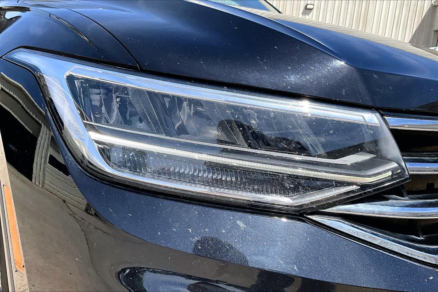 2023 Volkswagen Tiguan SE DEEP BLACK PEARL EFFECT at AutoNation Ford Gulf Fwy