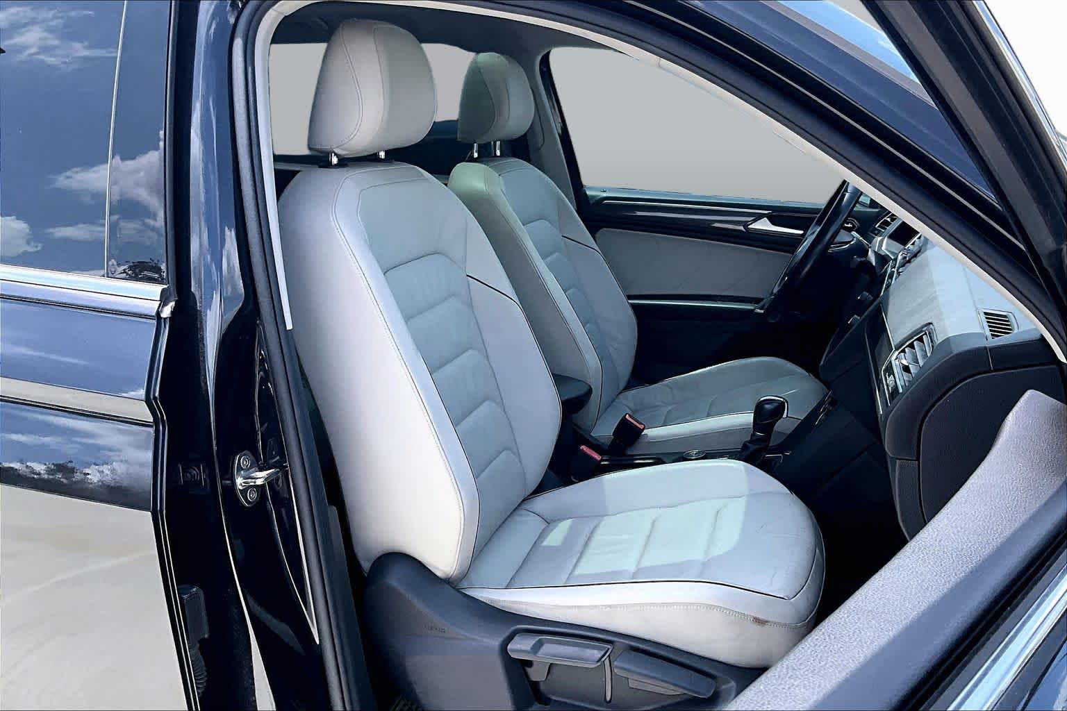 2018 Volkswagen Tiguan SEL Premium Deep Black Pearl Metallic at Lexus Southwest Houston