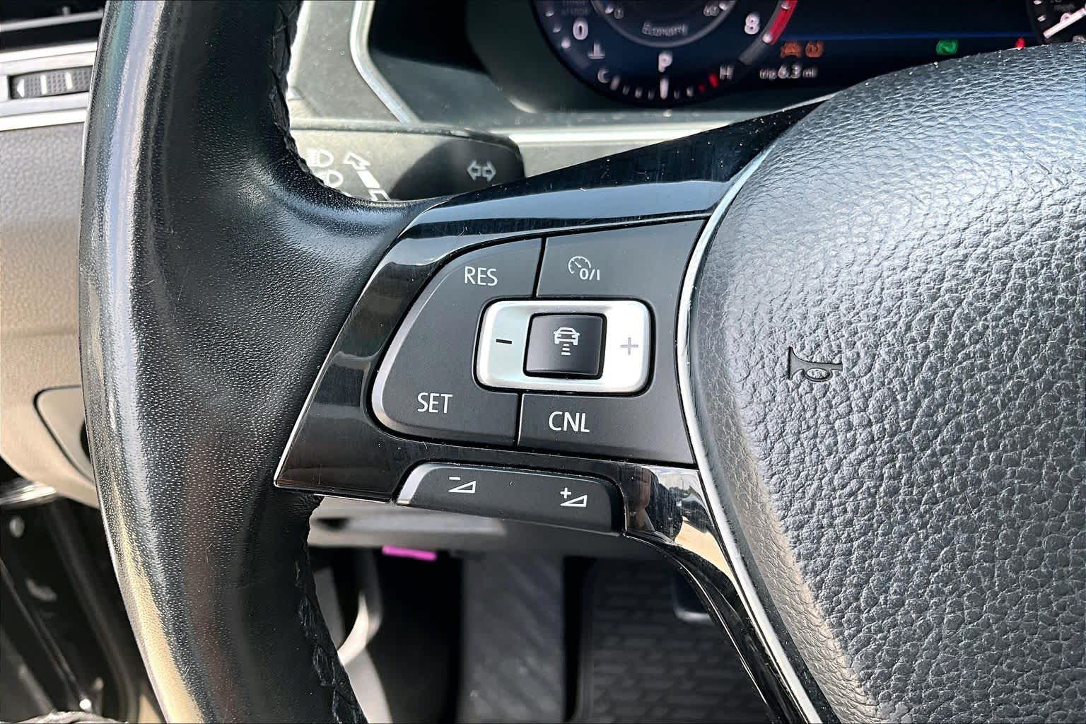 2018 Volkswagen Tiguan SEL Premium Deep Black Pearl Metallic at Lexus Southwest Houston