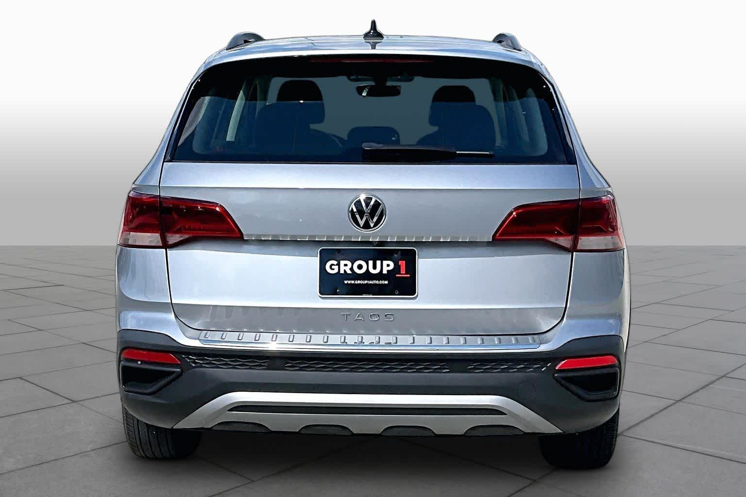 2023 Volkswagen Taos photo 9 of 63