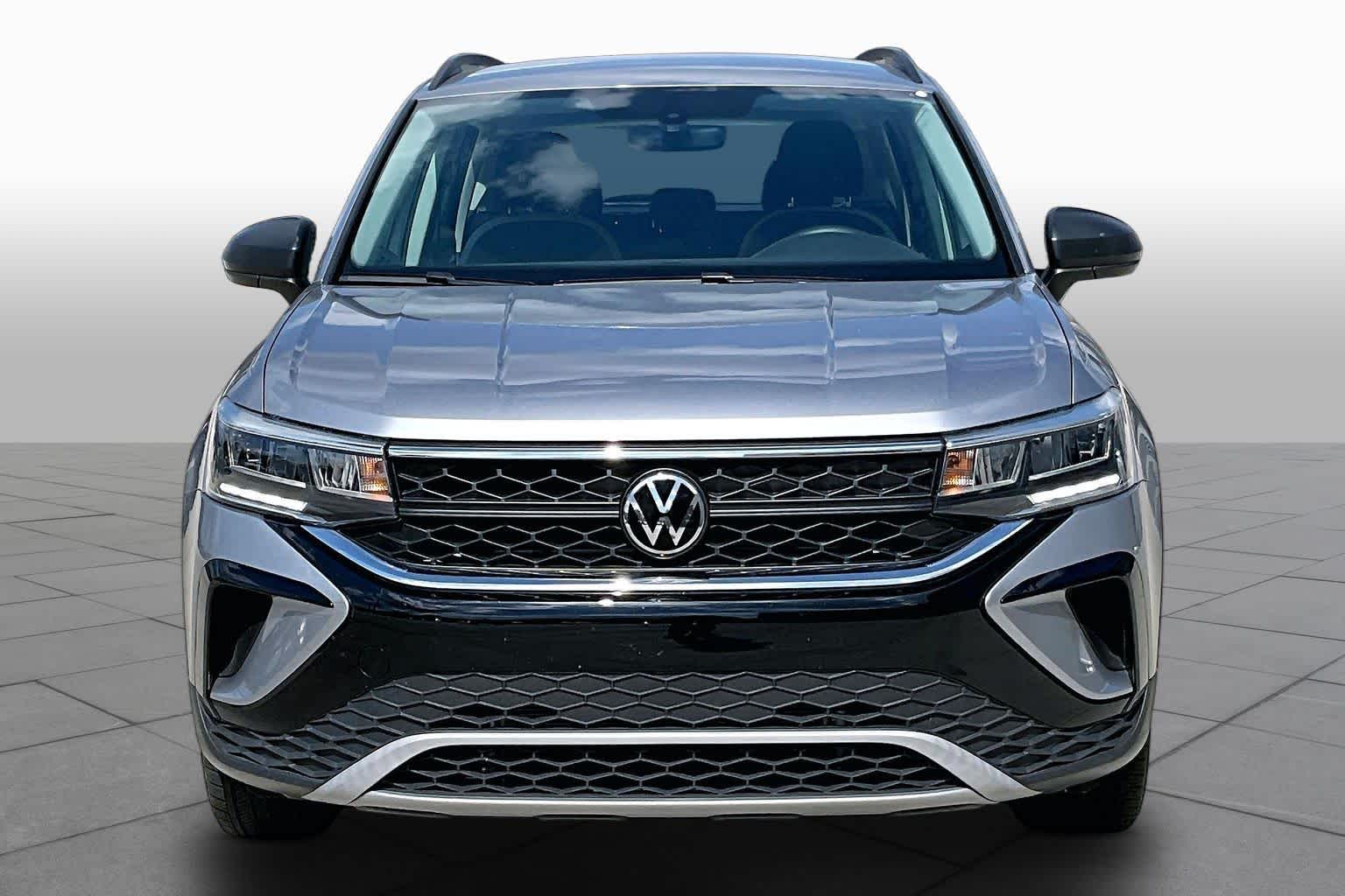 2023 Volkswagen Taos photo 7 of 63
