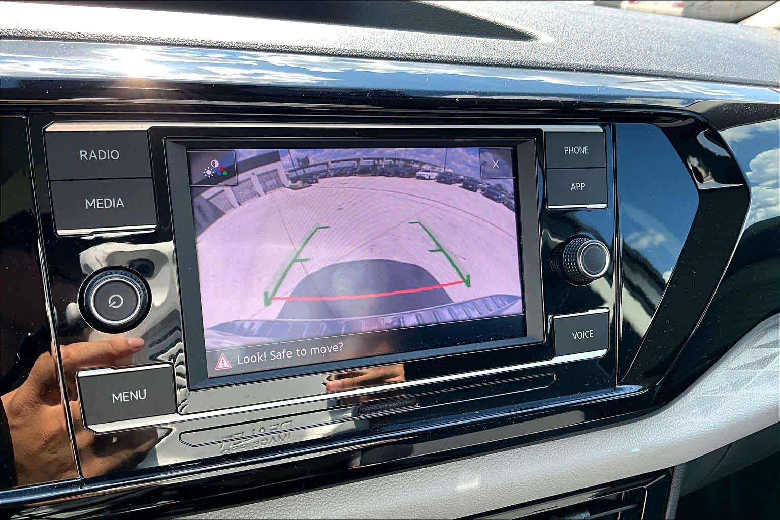 2023 Volkswagen Taos photo 47 of 63