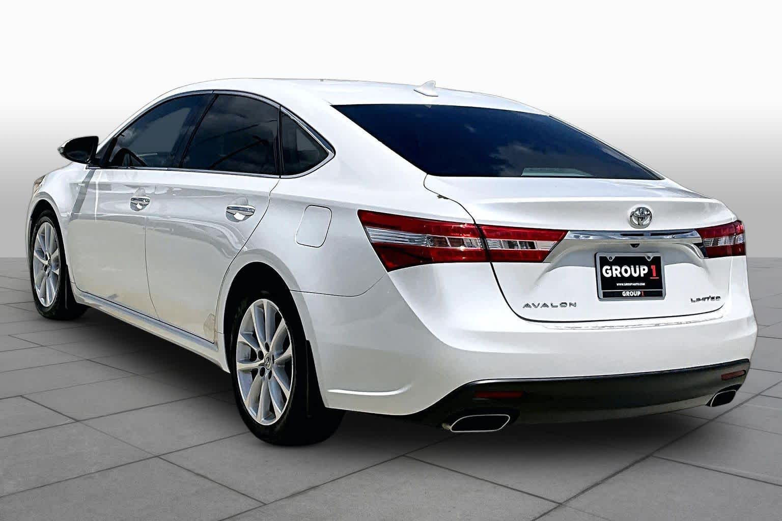 2013 Toyota Avalon Limited Blizzard Pearl at Tomball Ford