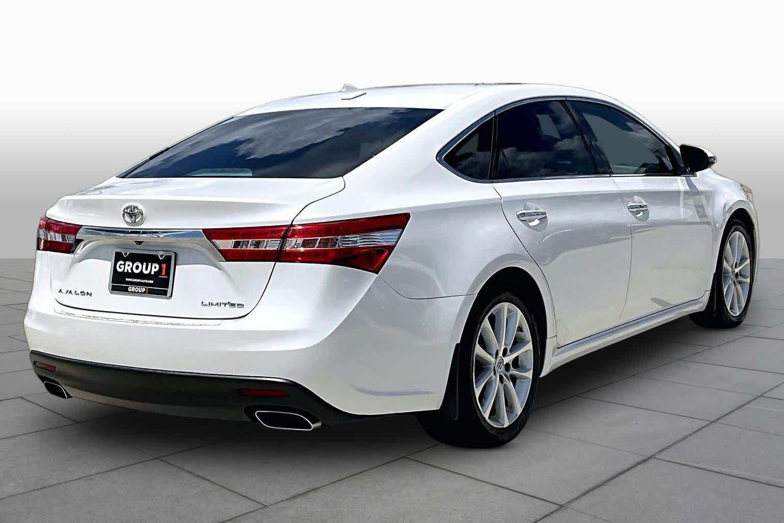 2013 Toyota Avalon Limited Blizzard Pearl at Tomball Ford