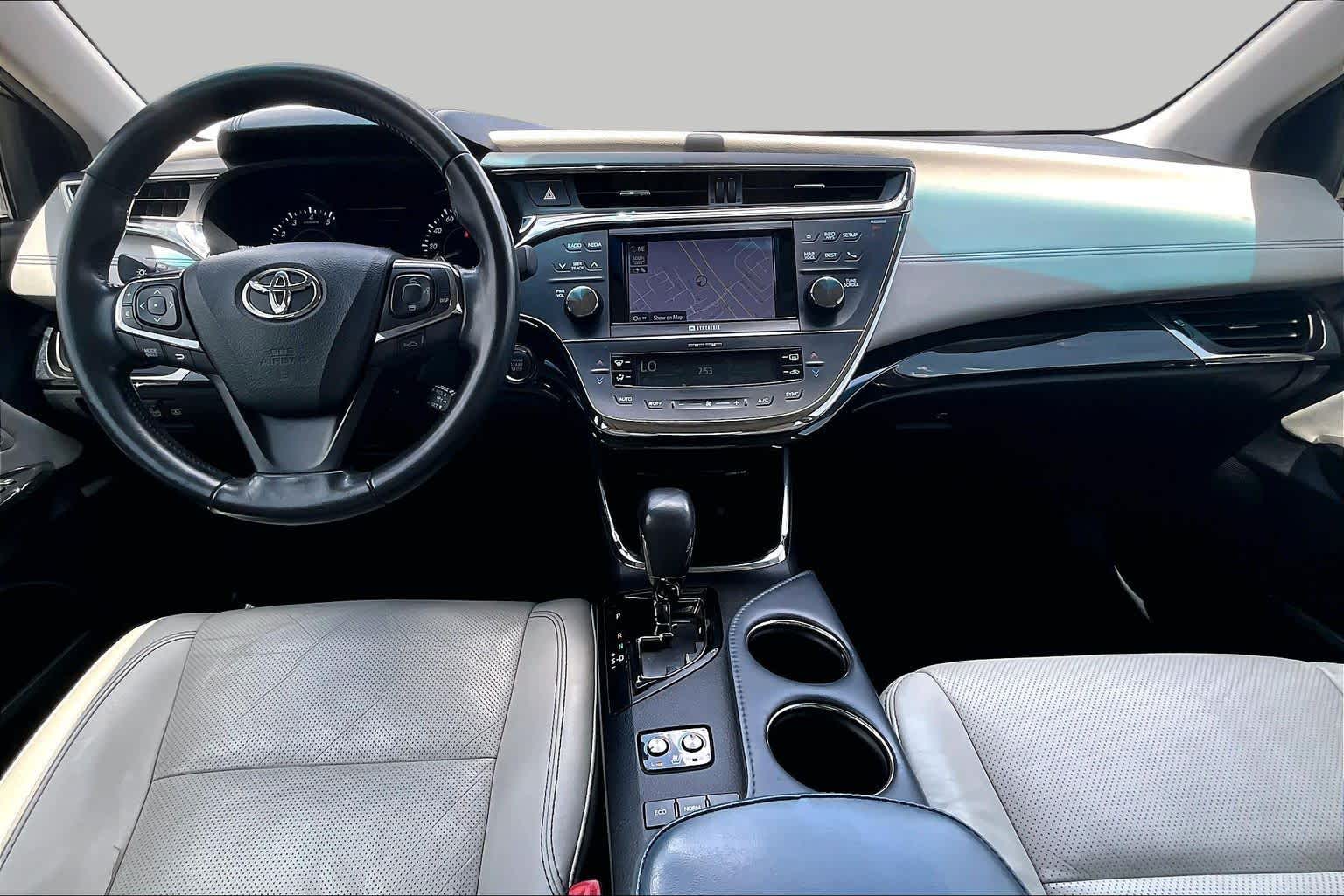 2013 Toyota Avalon Limited Blizzard Pearl at Tomball Ford