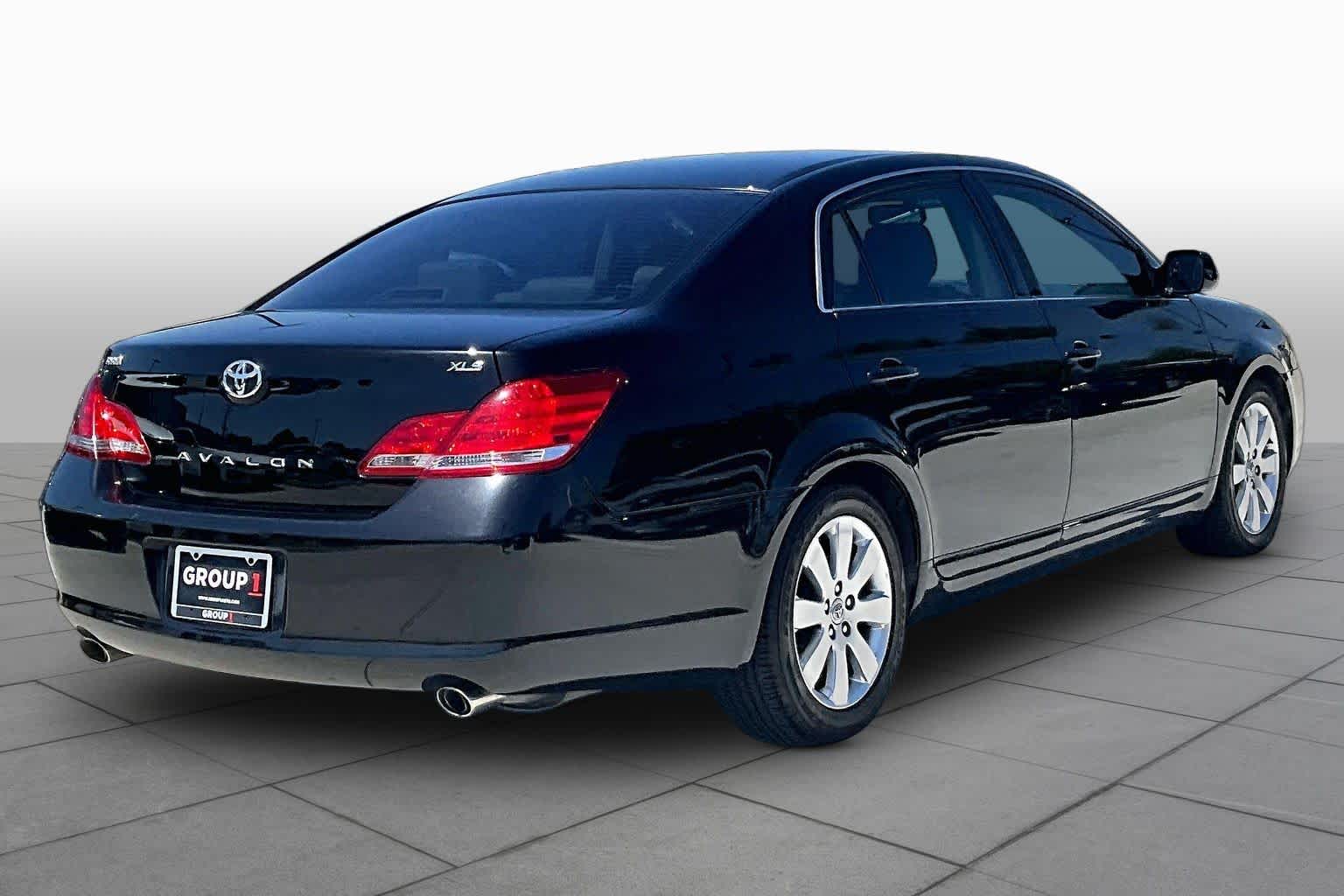 2007 Toyota Avalon XLS Black at Westside Kia