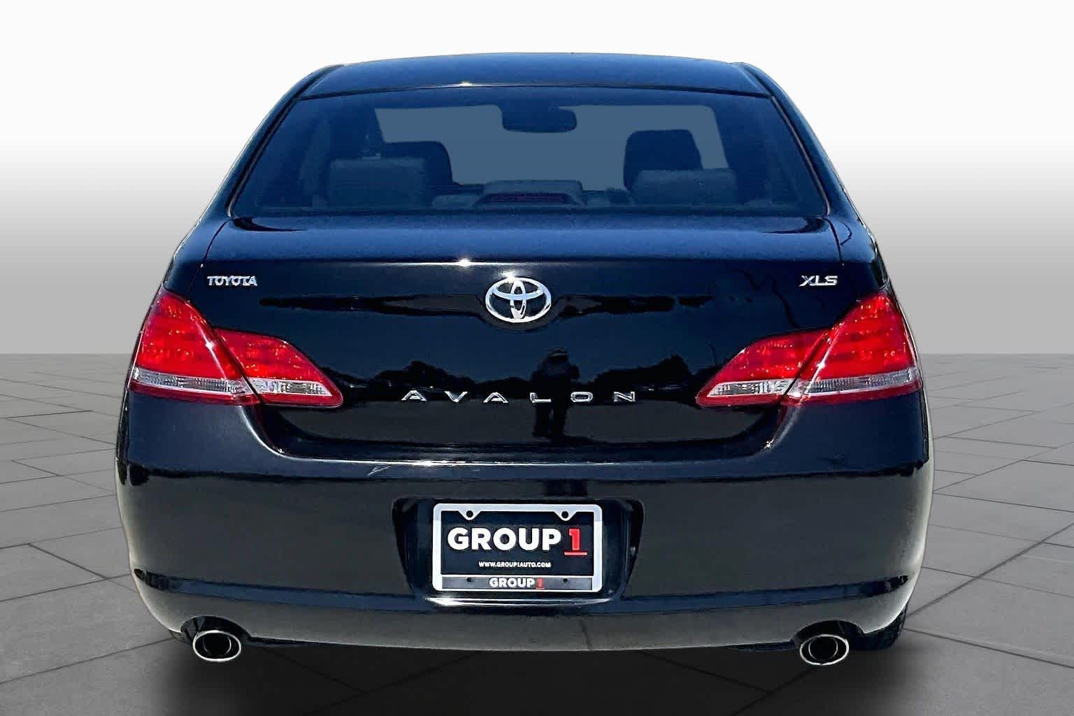 2007 Toyota Avalon XLS Black at Westside Kia