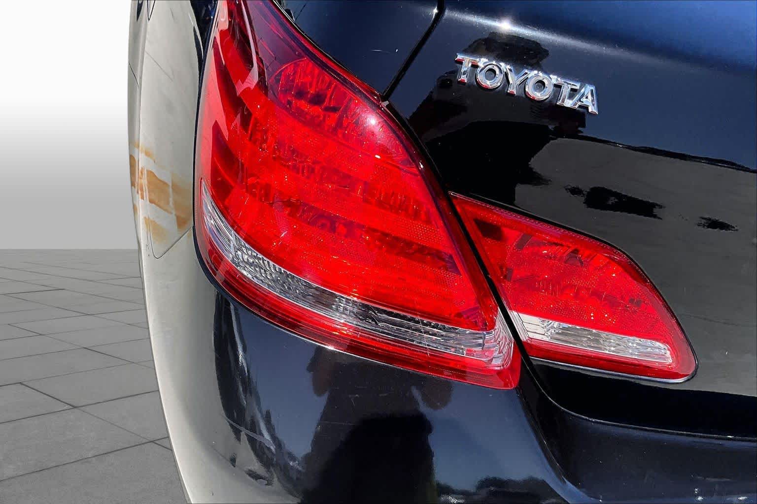 2007 Toyota Avalon XLS Black at Westside Kia