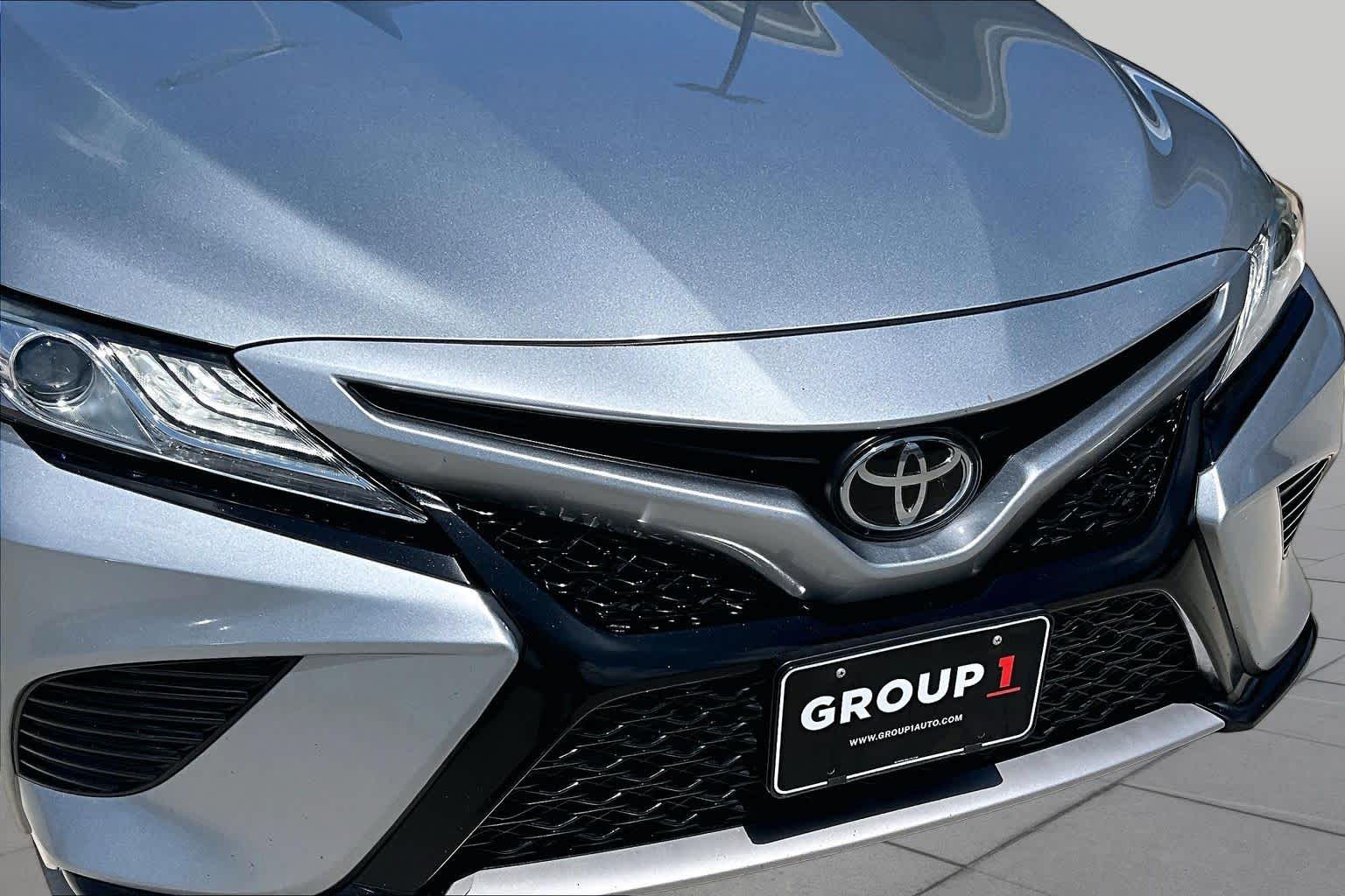 2020 Toyota Camry photo 28 of 32