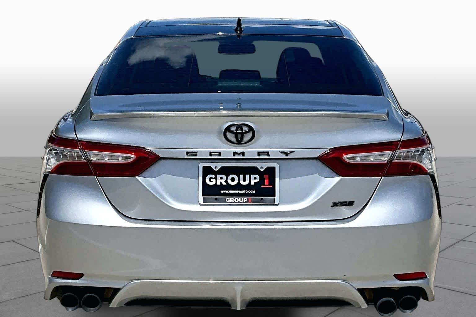 2020 Toyota Camry photo 5 of 32