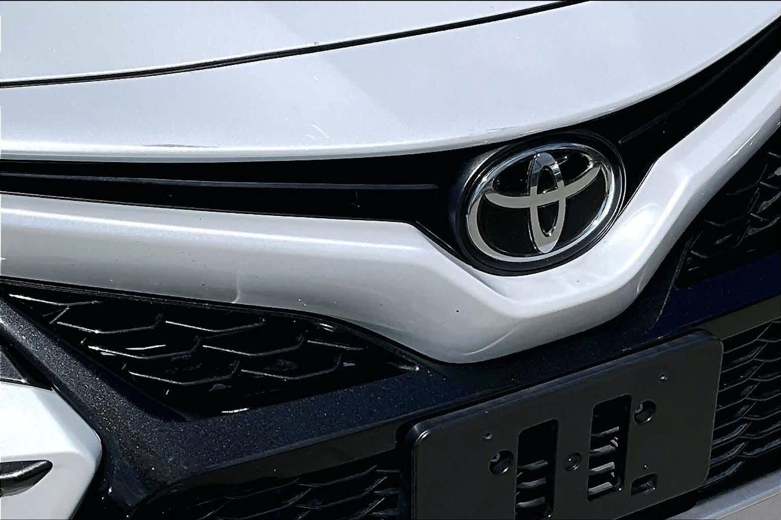 2021 Toyota Camry XSE Wind Chill Pearl at Group 1 Toyota Southwest
