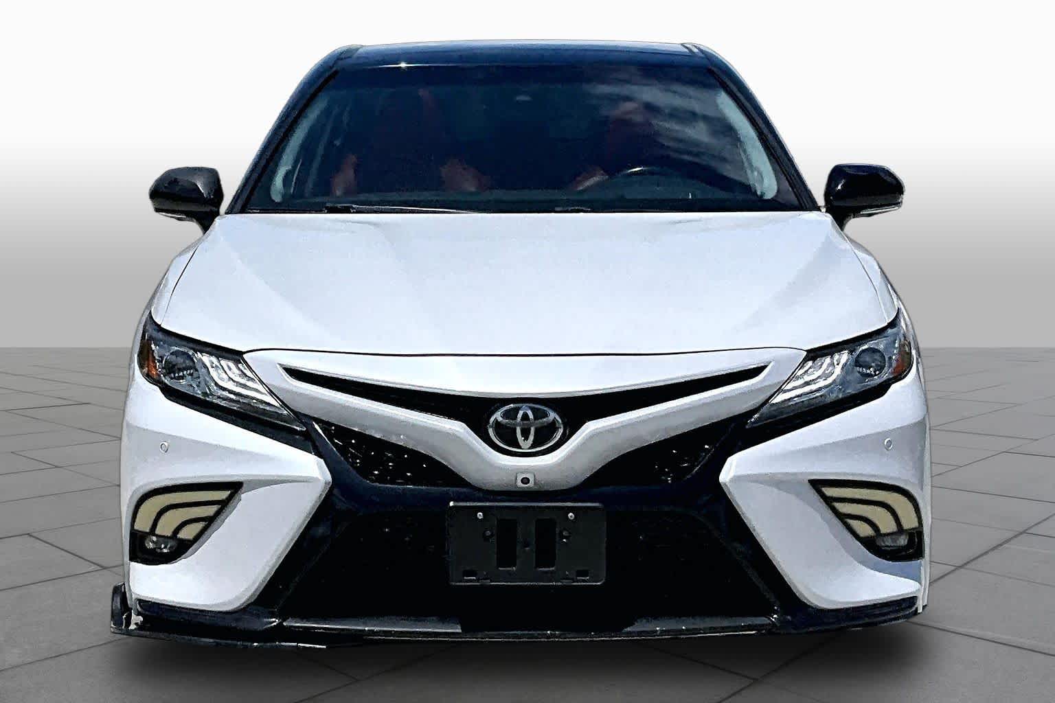 2020 Toyota Camry XSE V6 Wind Chill Pearl/Midnight Black Metallic at Beck & Masten Kia