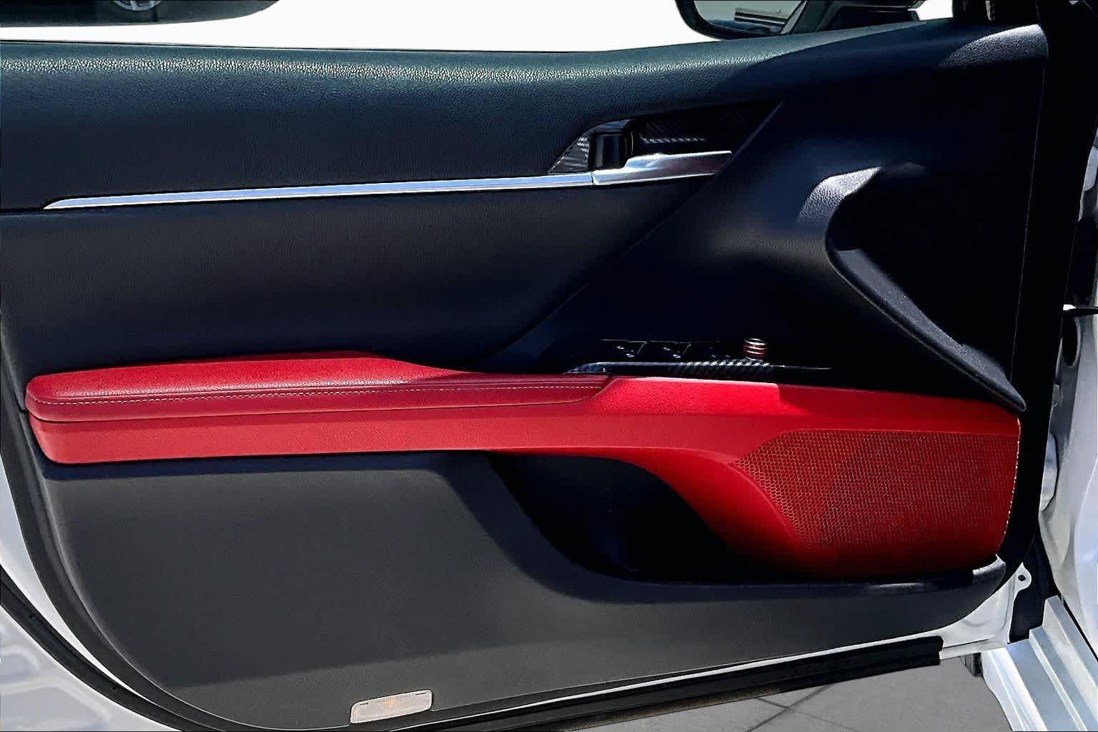 2020 Toyota Camry XSE V6 Wind Chill Pearl/Midnight Black Metallic at Beck & Masten Kia