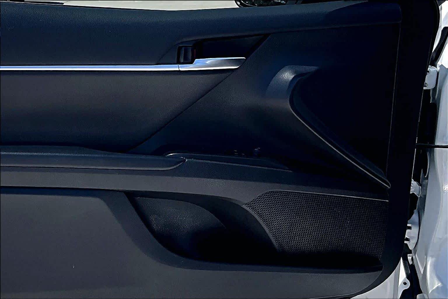 2023 Toyota Camry SE Ice Cap at Group 1 Toyota Southwest