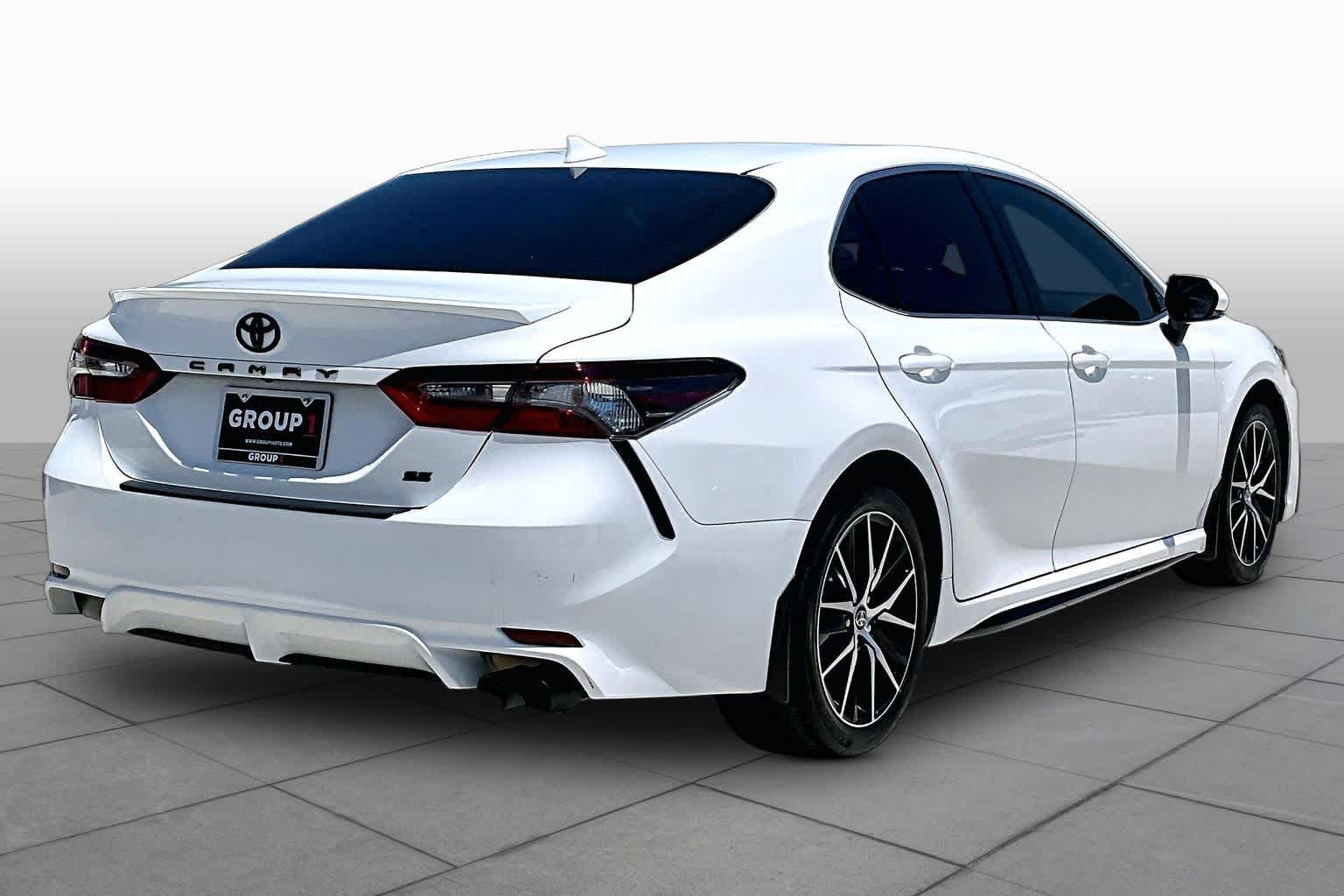 2023 Toyota Camry SE Ice Cap at Group 1 Toyota Southwest