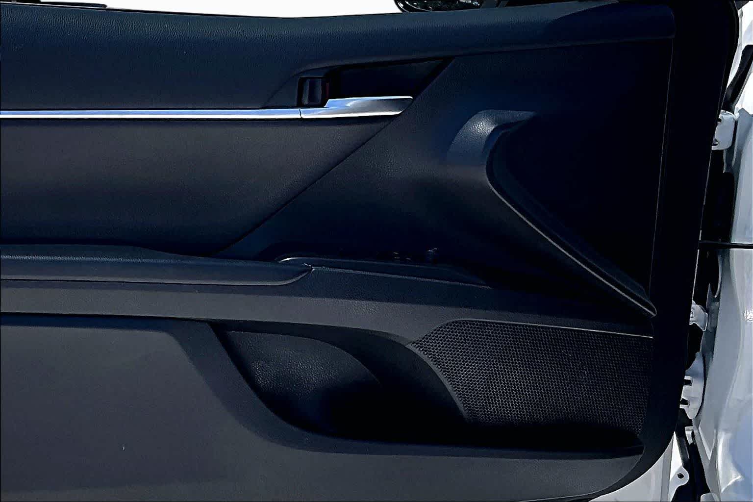 2023 Toyota Camry SE Ice Cap at Group 1 Toyota Southwest