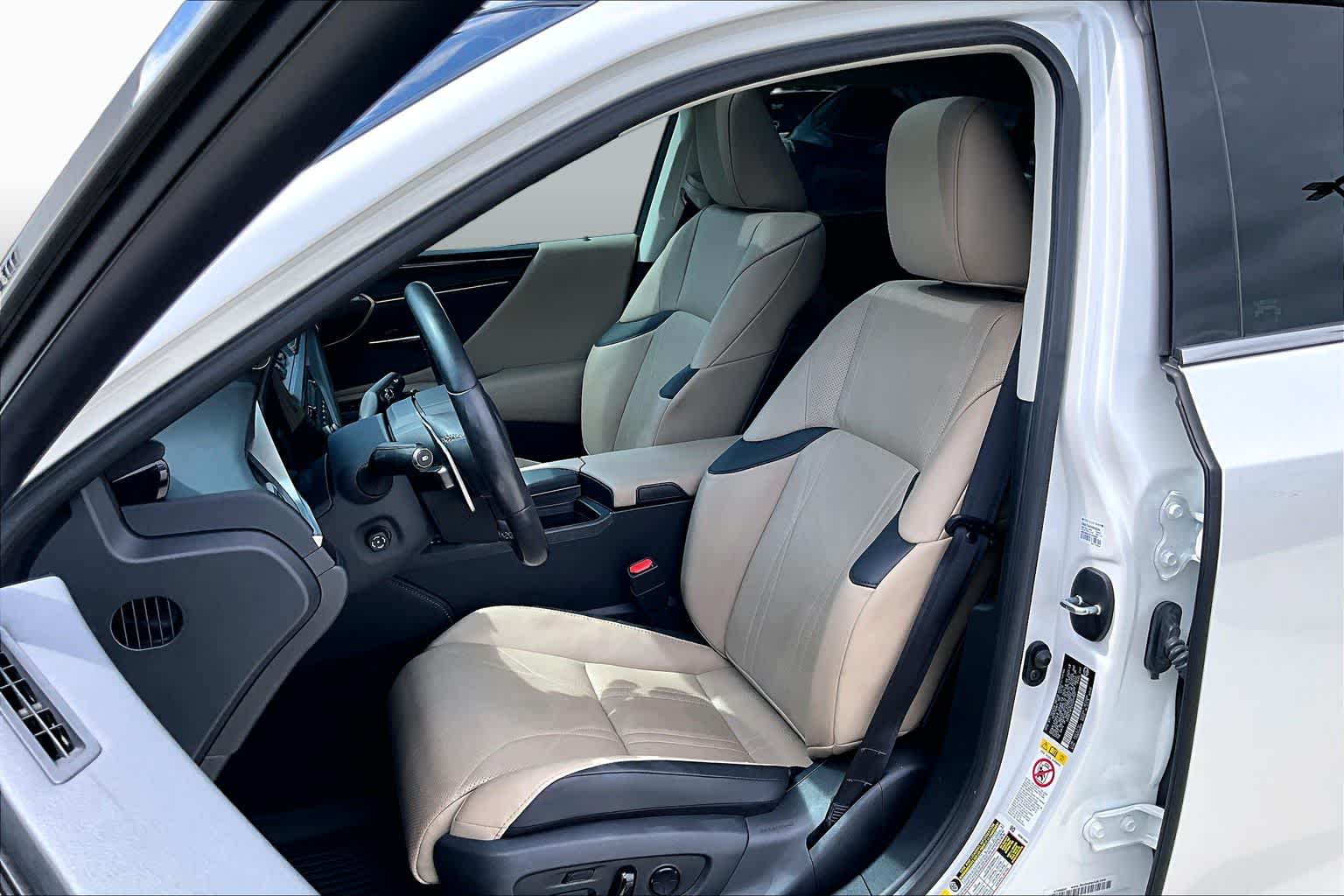 2019 Lexus ES 350 Ultra Luxury  Eminent White Pearl at Lexus Southwest Houston