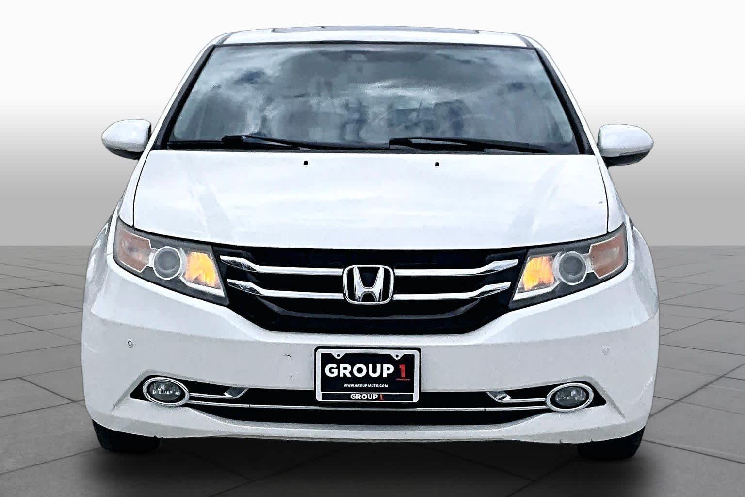2016 Honda Odyssey Touring White Diamond Pearl at AutoNation USA Katy