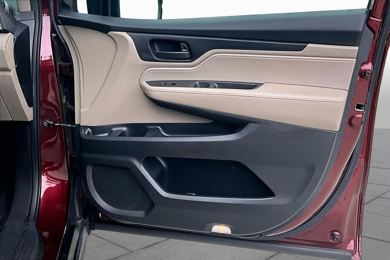2018 Honda Odyssey EX-L Deep Scarlet Pearl at Group 1 Toyota Southwest