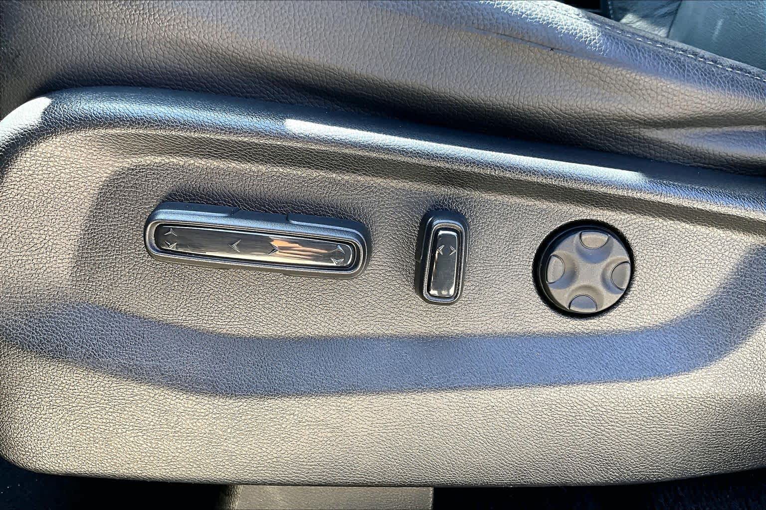 2022 Honda Odyssey Touring Modern Steel Metallic at Honda of Clear Lake
