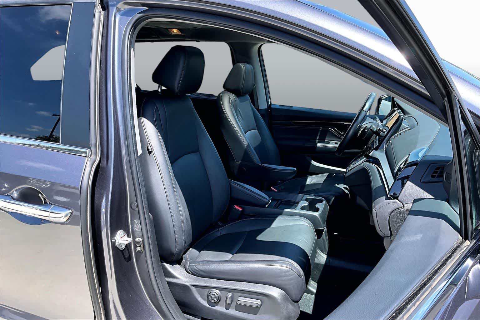 2022 Honda Odyssey Touring Modern Steel Metallic at Honda of Clear Lake