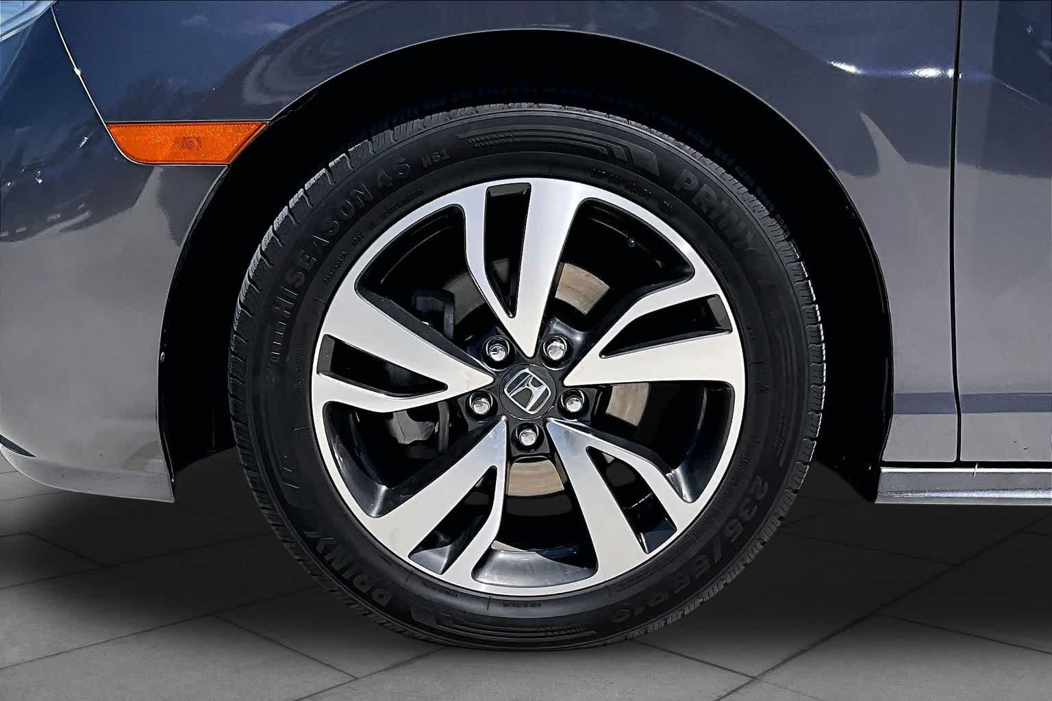 2022 Honda Odyssey Touring Modern Steel Metallic at Honda of Clear Lake