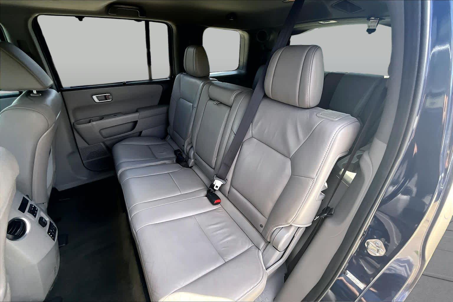 2015 Honda Pilot Touring Obsidian Blue Pearl at Tomball Ford