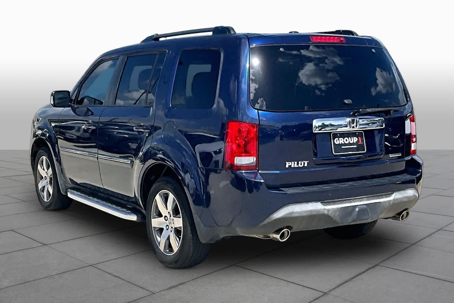 2015 Honda Pilot Touring Obsidian Blue Pearl at Tomball Ford