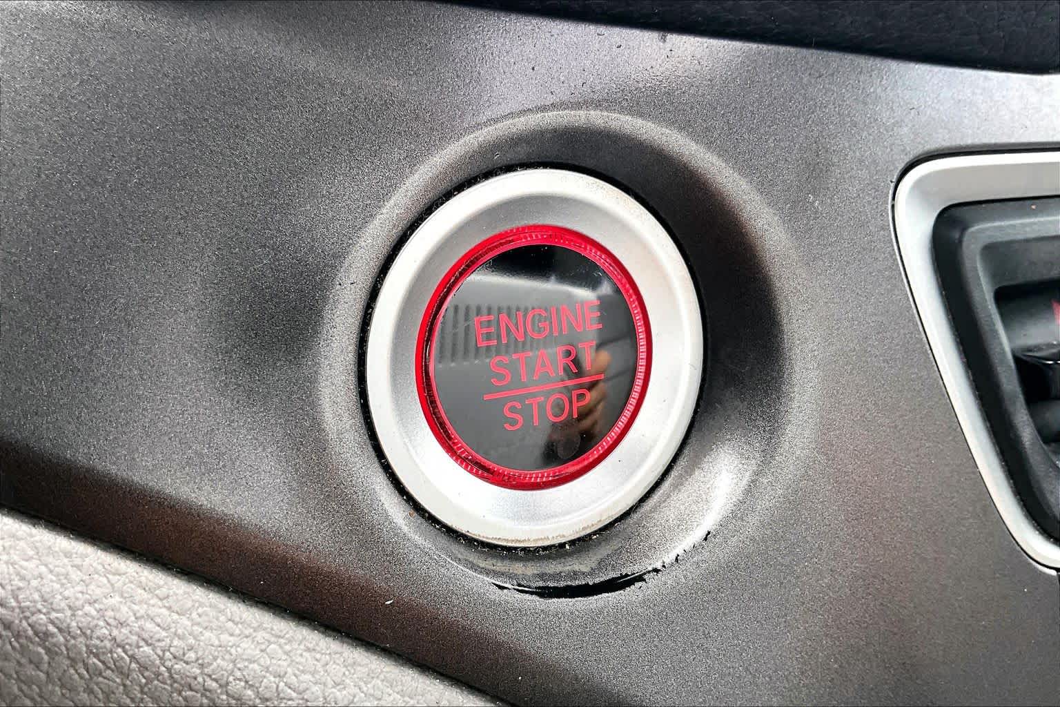 2019 Honda Pilot photo 31 of 33
