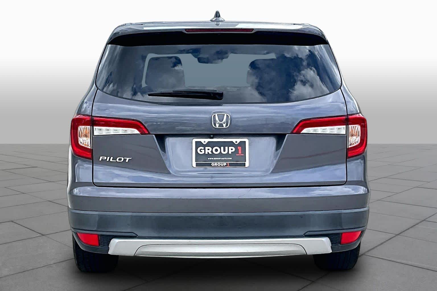 2019 Honda Pilot photo 5 of 33
