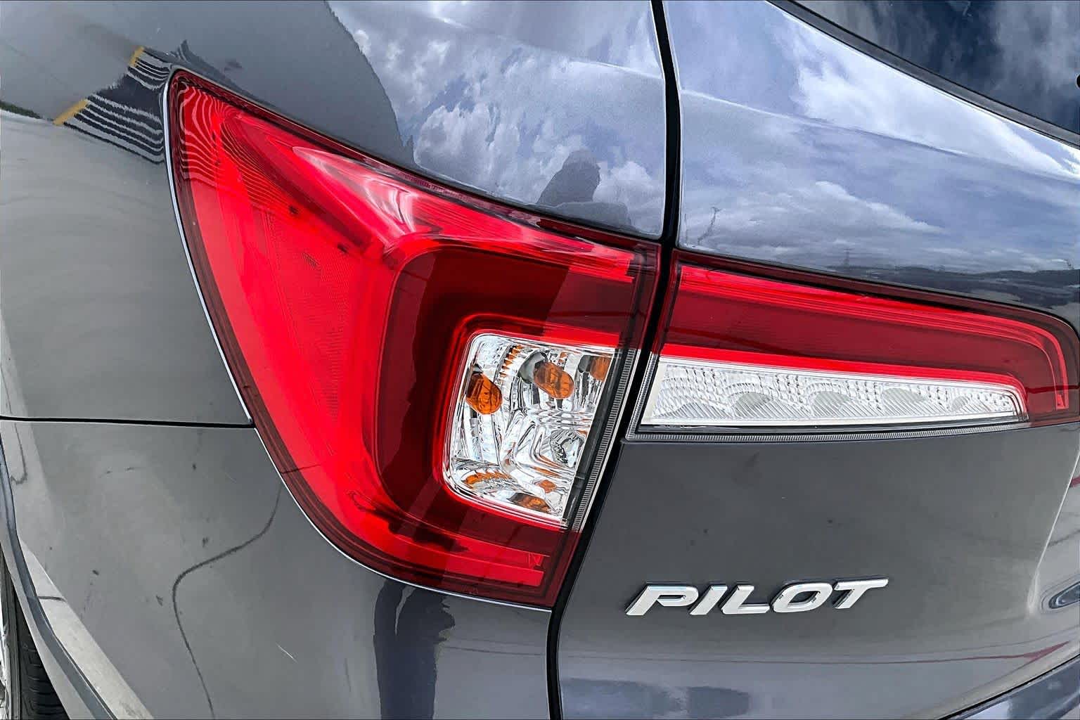 2019 Honda Pilot photo 27 of 33