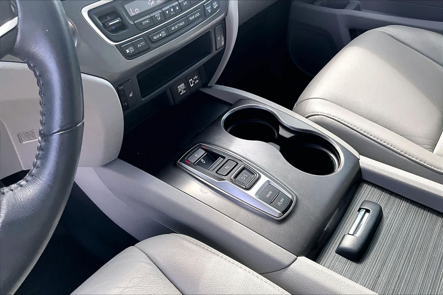 2022 Honda Pilot EX-L Lunar Silver Metallic at Group 1 Toyota Southwest