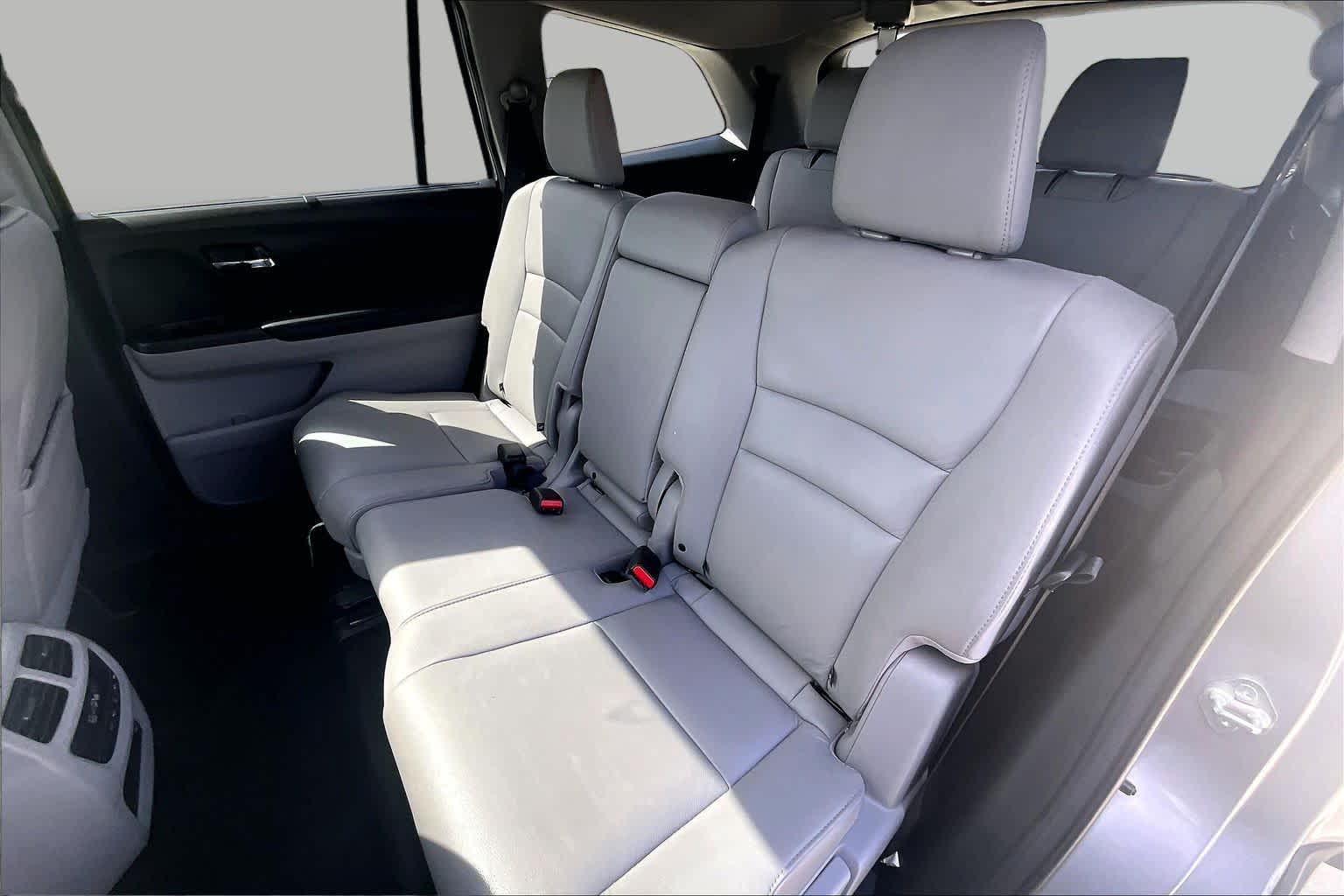 2022 Honda Pilot EX-L Lunar Silver Metallic at Group 1 Toyota Southwest