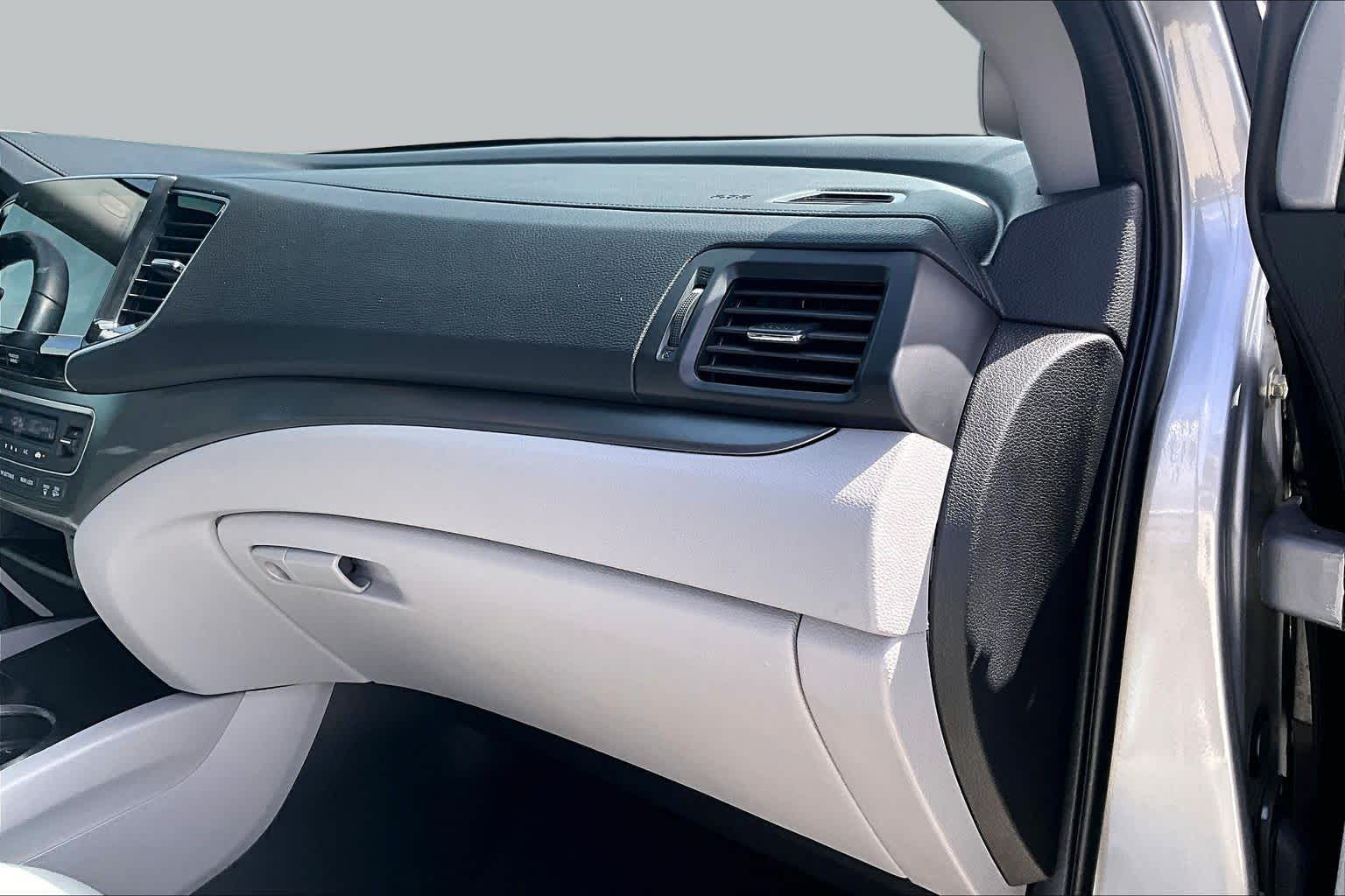 2022 Honda Pilot EX-L Lunar Silver Metallic at Group 1 Toyota Southwest