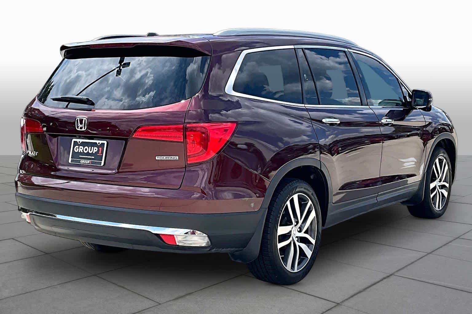 2018 Honda Pilot Touring Deep Scarlet Pearl at Honda of Clear Lake