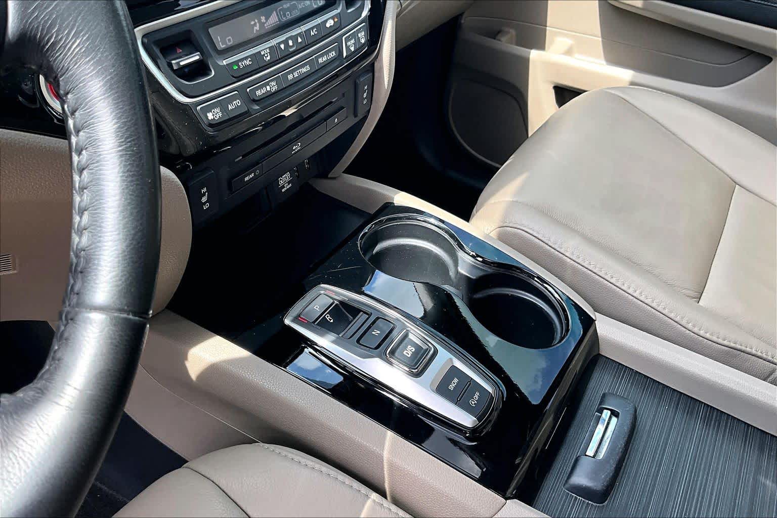 2018 Honda Pilot Touring Deep Scarlet Pearl at Honda of Clear Lake