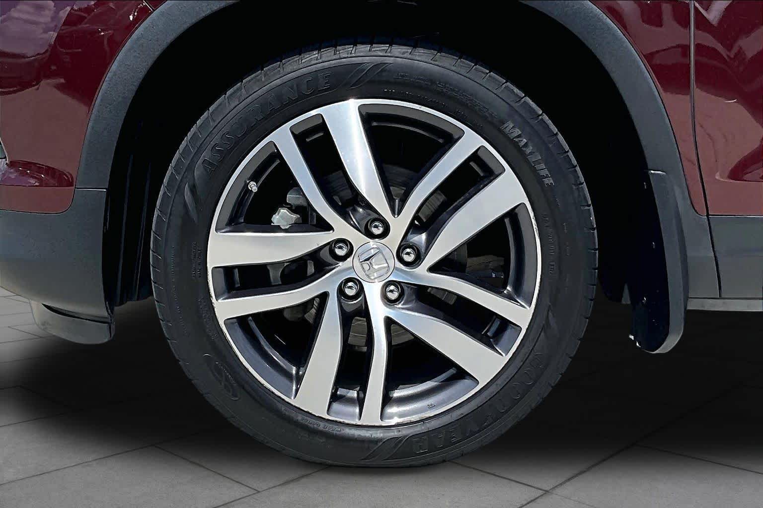 2018 Honda Pilot Touring Deep Scarlet Pearl at Honda of Clear Lake