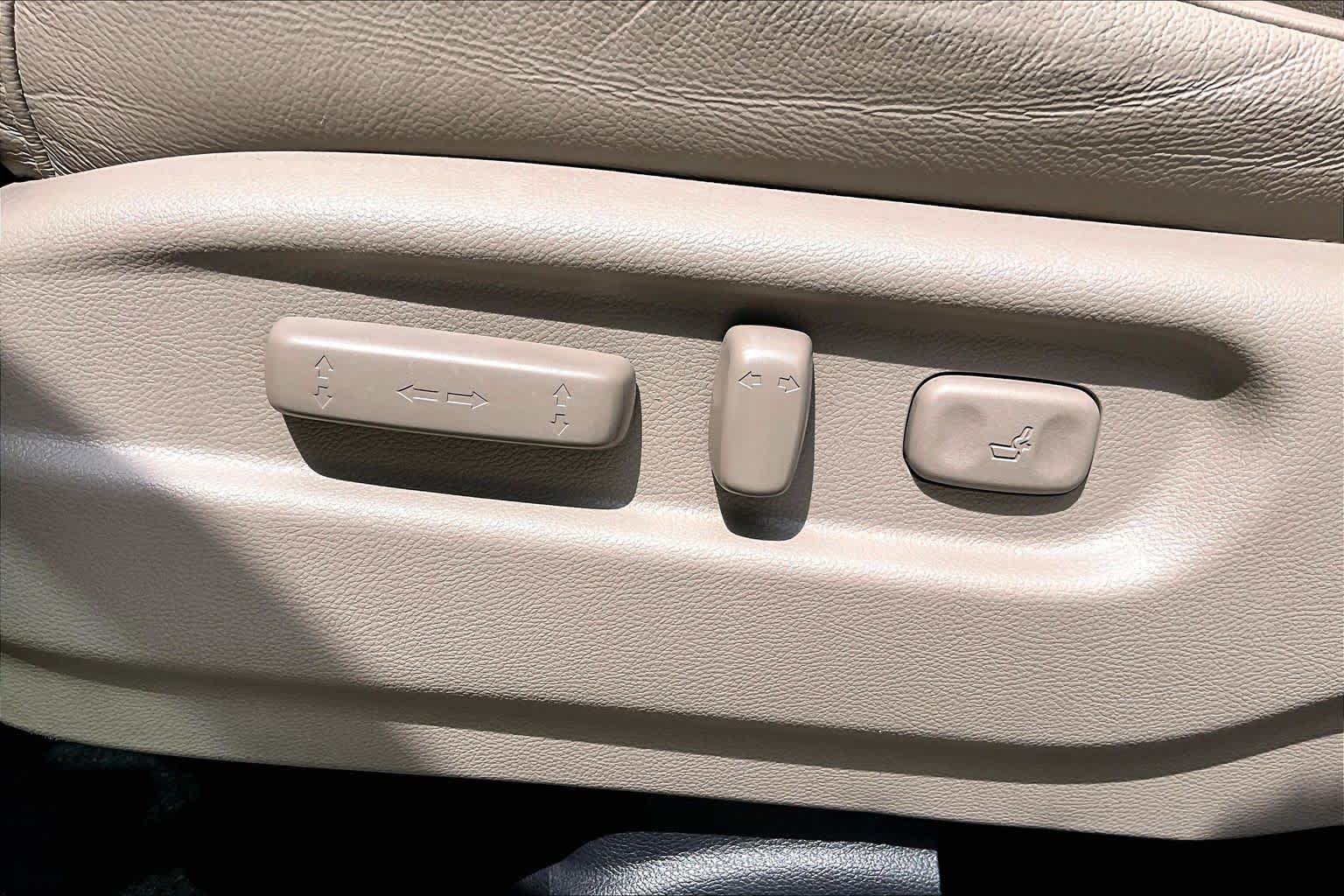2018 Honda Pilot Touring Deep Scarlet Pearl at Honda of Clear Lake