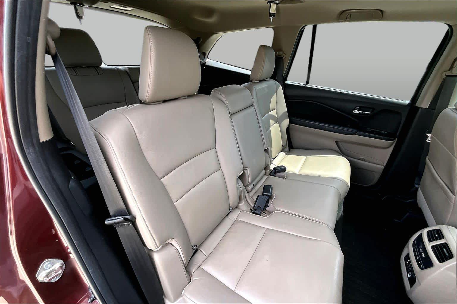 2018 Honda Pilot Touring Deep Scarlet Pearl at Honda of Clear Lake