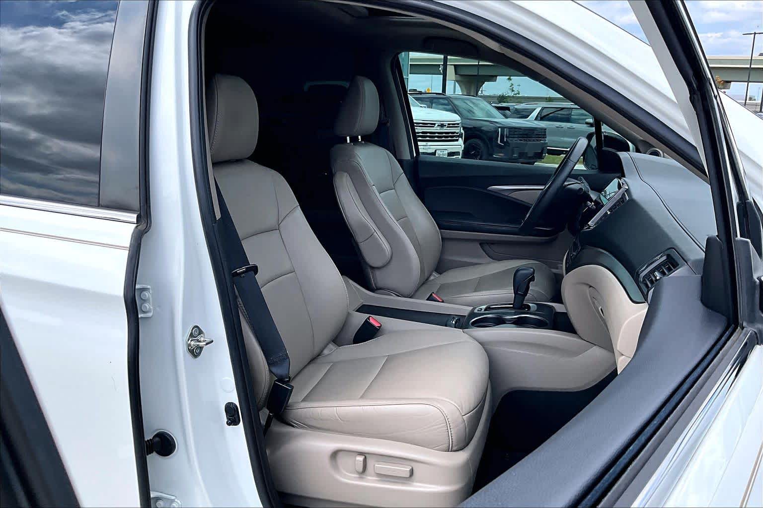 2020 Honda Pilot EX-L Platinum White Pearl at Honda of Clear Lake
